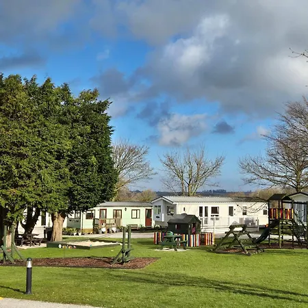 24 The Beeches База отдыха